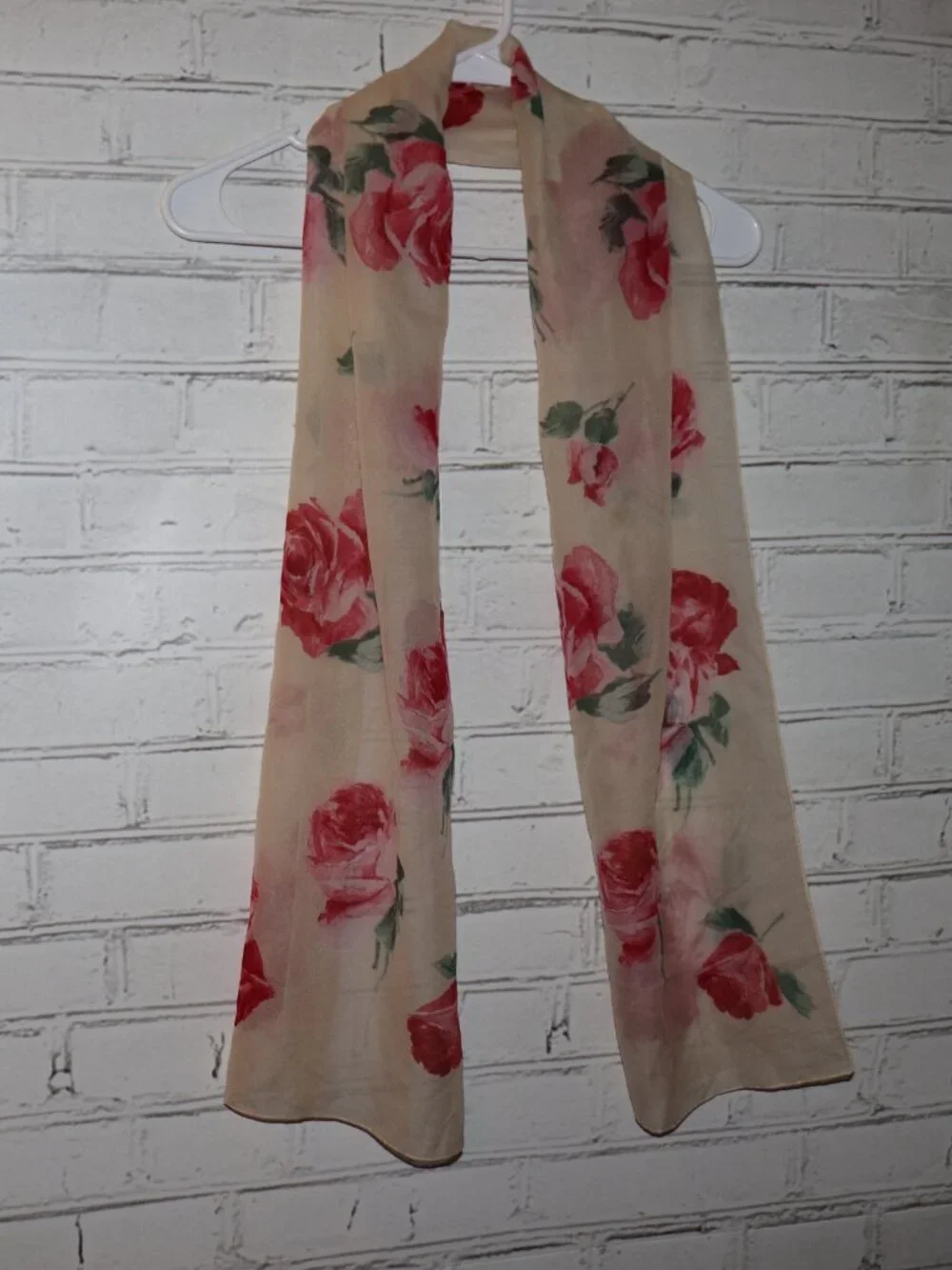 🌹✨ Rose Floral Sheer Scarf · 14